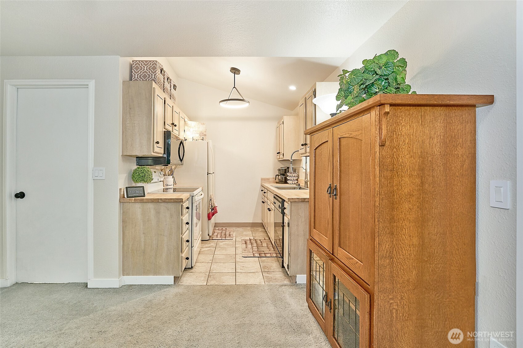 10822 SE 260th Street #2 B1, Kent, WA 98030