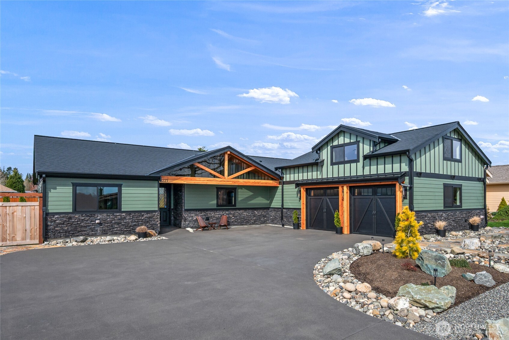 8227 Comox Road , Blaine, WA 98230