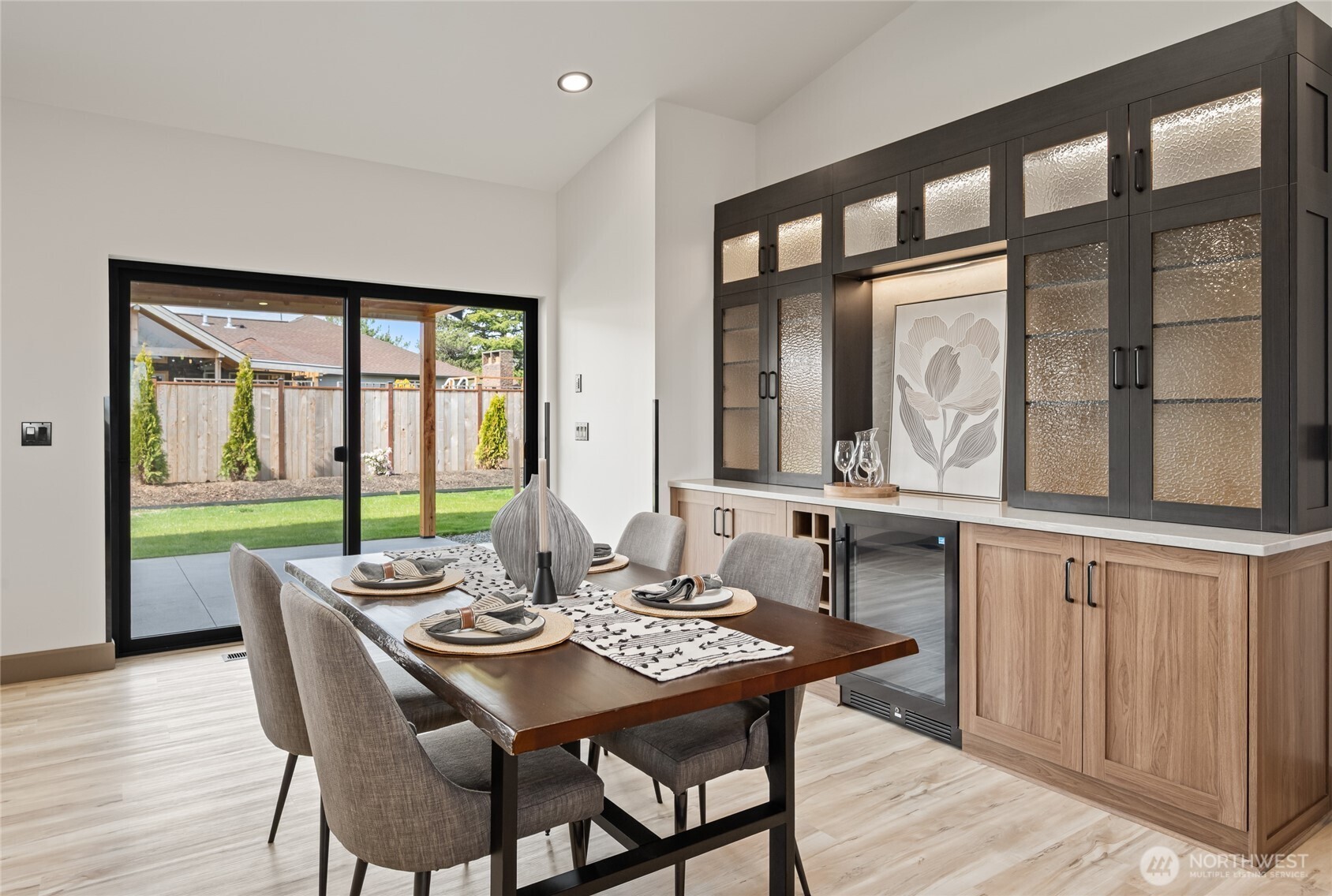 8227 Comox Road , Blaine, WA 98230