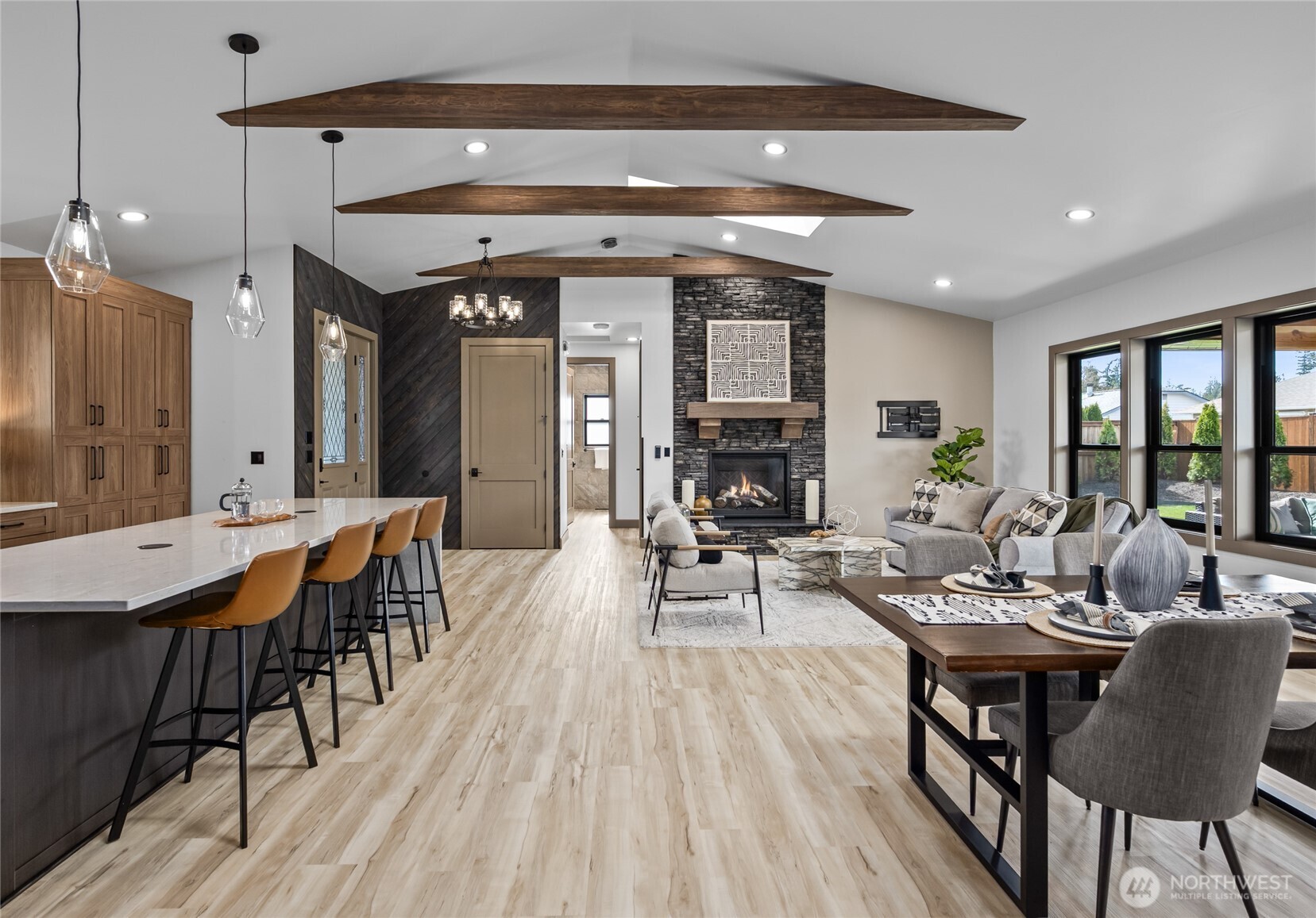 8227 Comox Road , Blaine, WA 98230