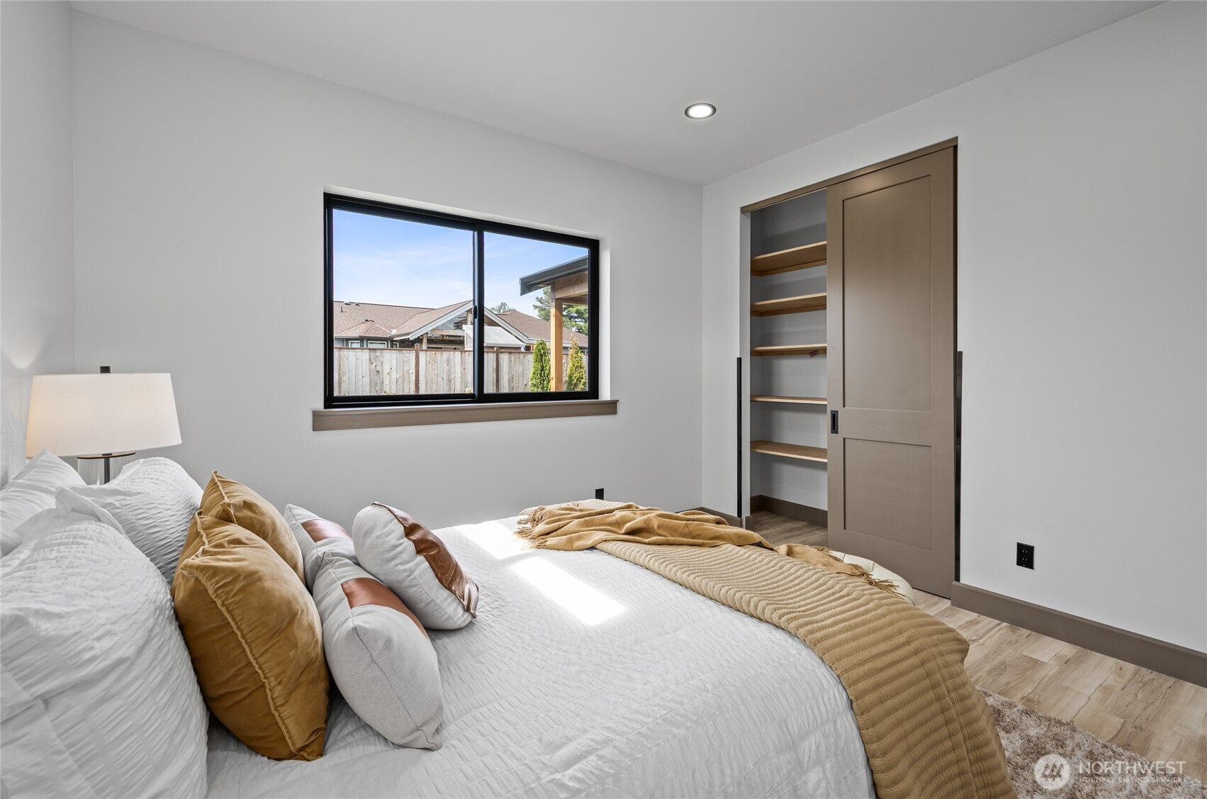 8227 Comox Road , Blaine, WA 98230