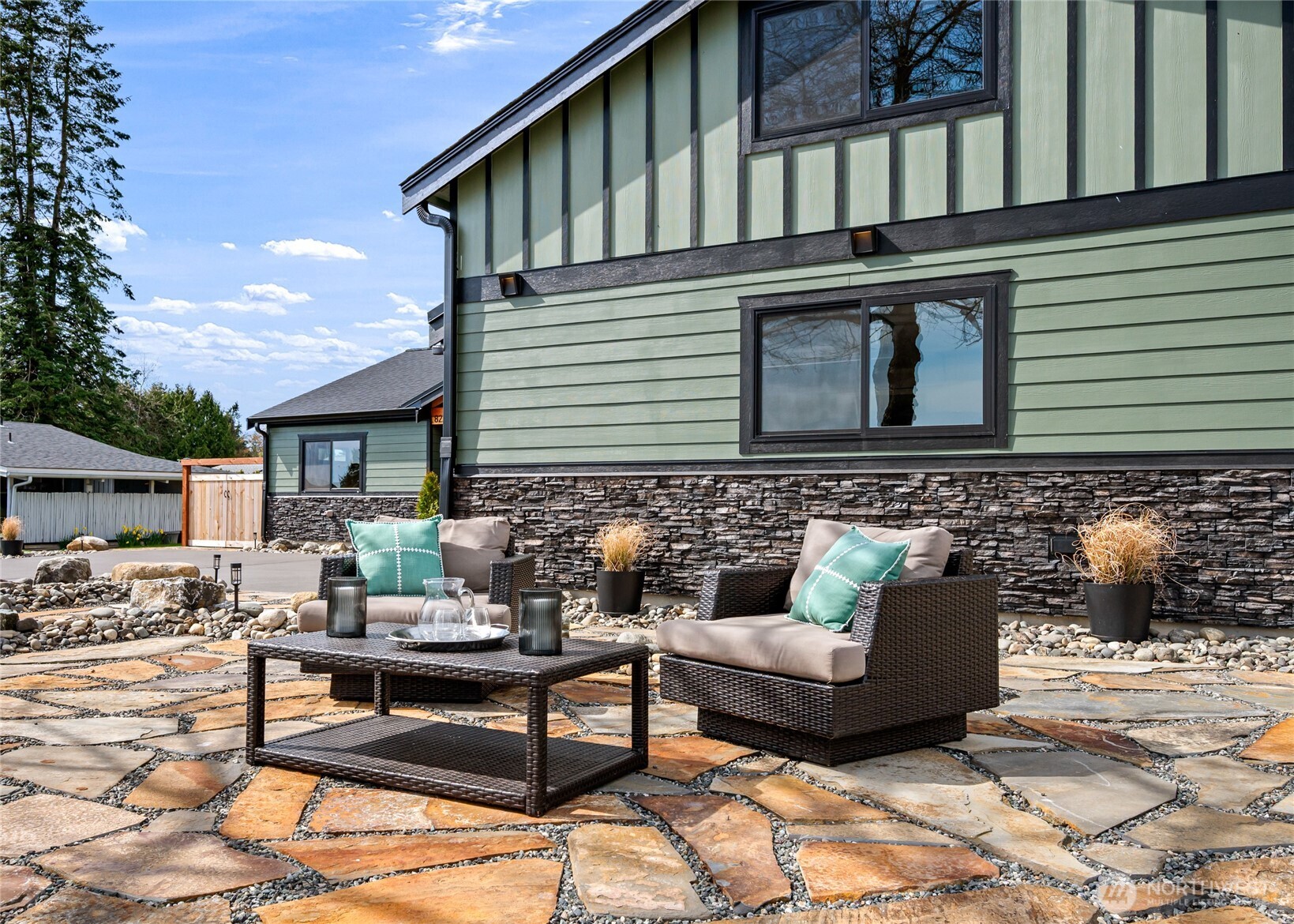 8227 Comox Road , Blaine, WA 98230