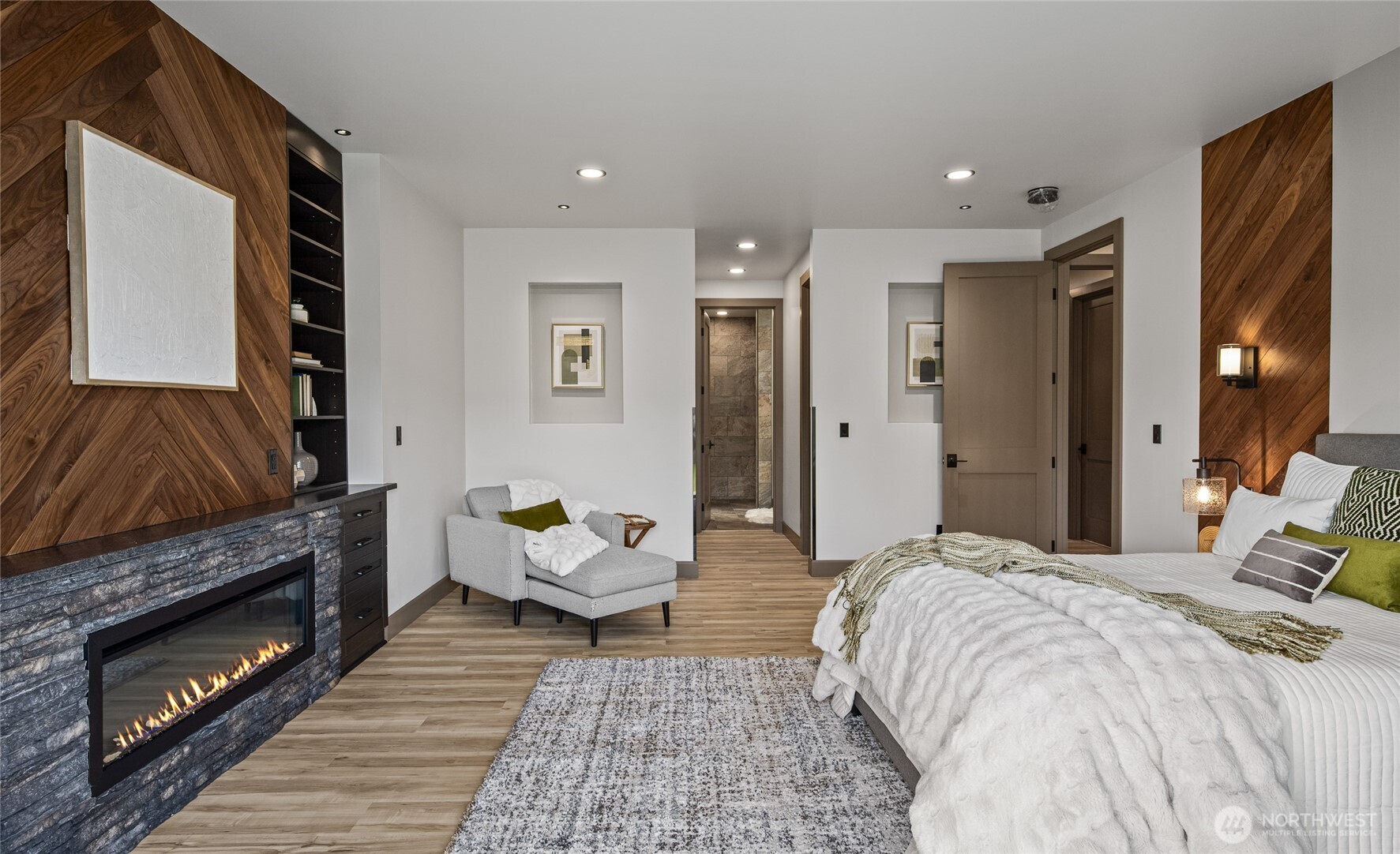 8227 Comox Road , Blaine, WA 98230