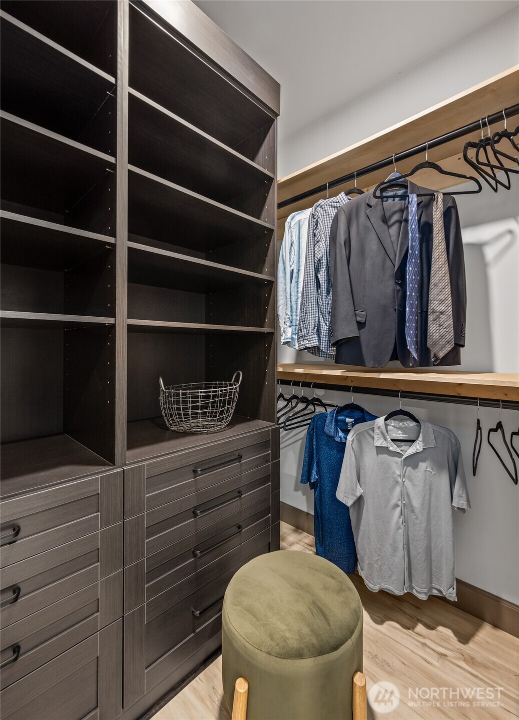 8227 Comox Road , Blaine, WA 98230