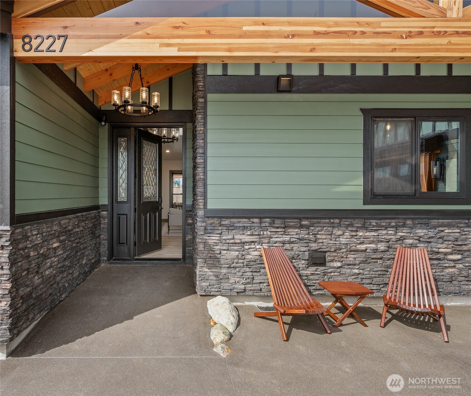 8227 Comox Road , Blaine, WA 98230