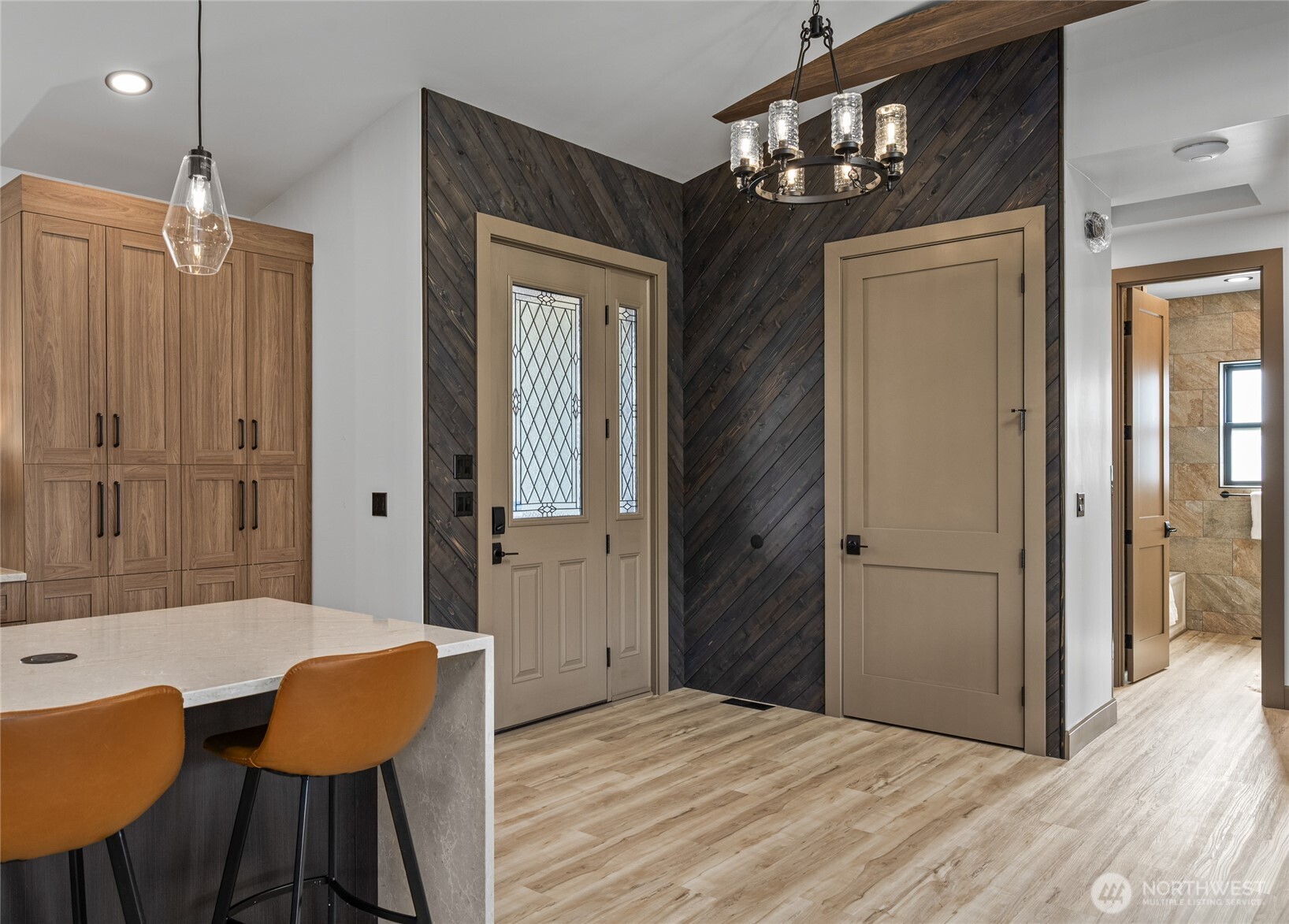 8227 Comox Road , Blaine, WA 98230