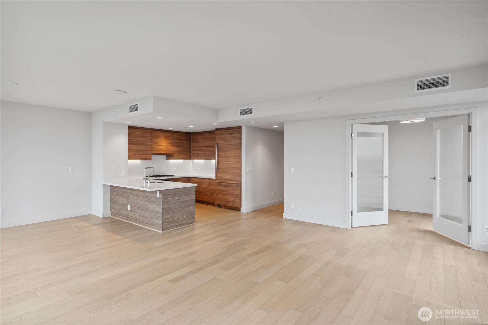 583 Battery Street #3103N, Seattle, WA 98121