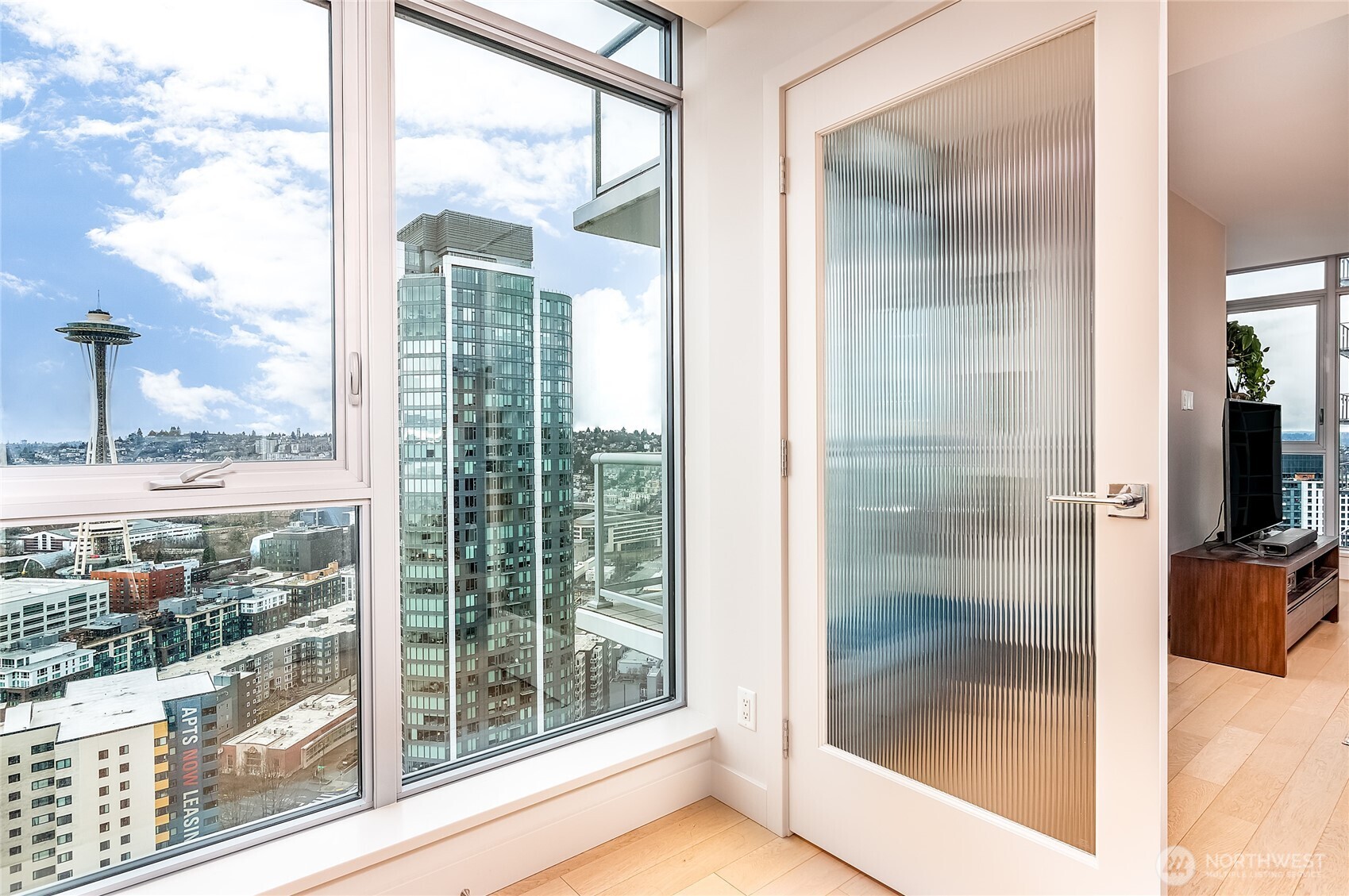 583 Battery Street #3103N, Seattle, WA 98121