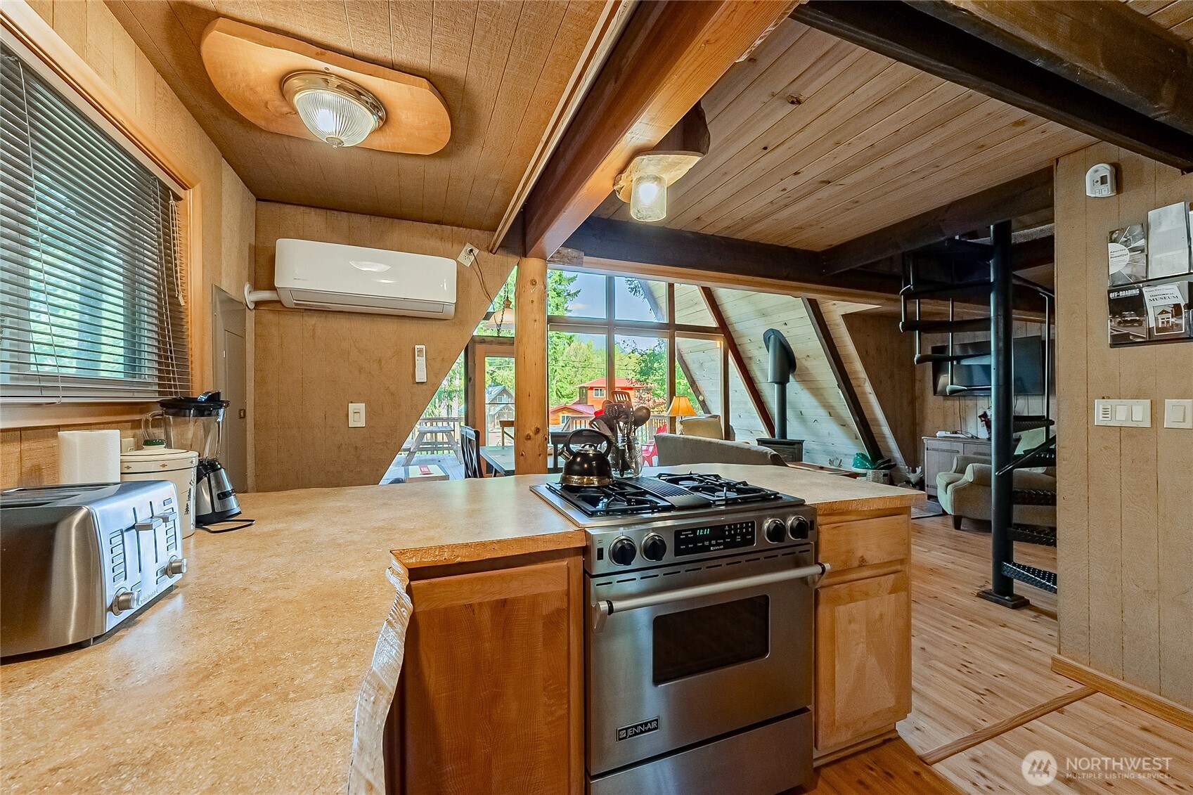 171 Timberline Drive , Packwood, WA 98361