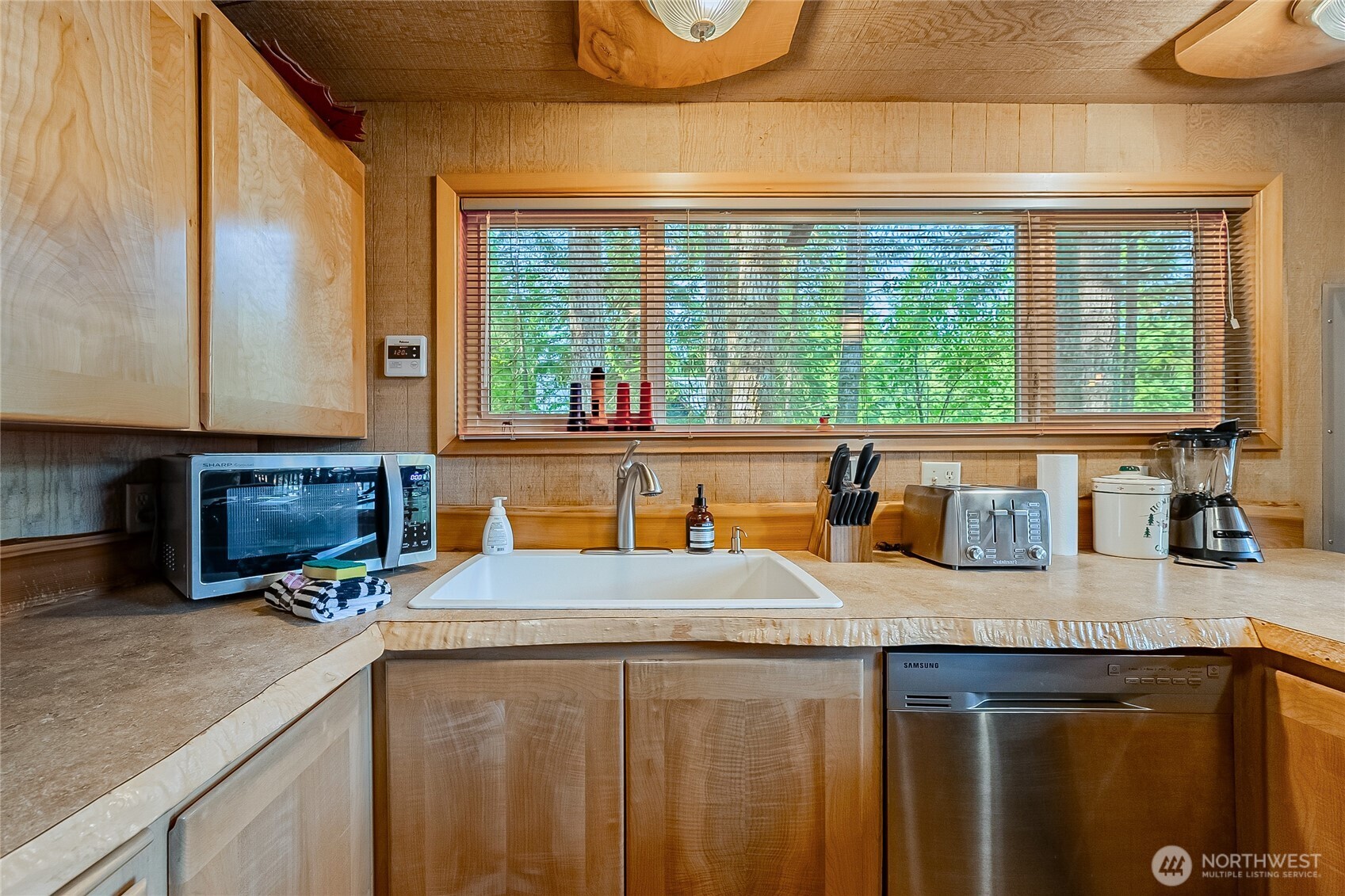 171 Timberline Drive , Packwood, WA 98361