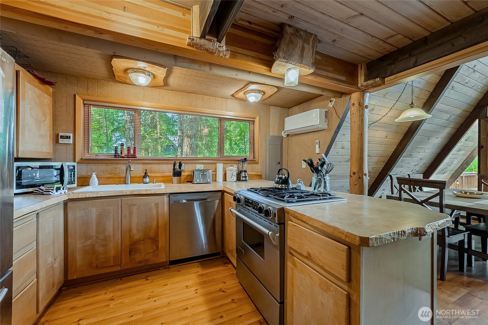171 Timberline Drive , Packwood, WA 98361
