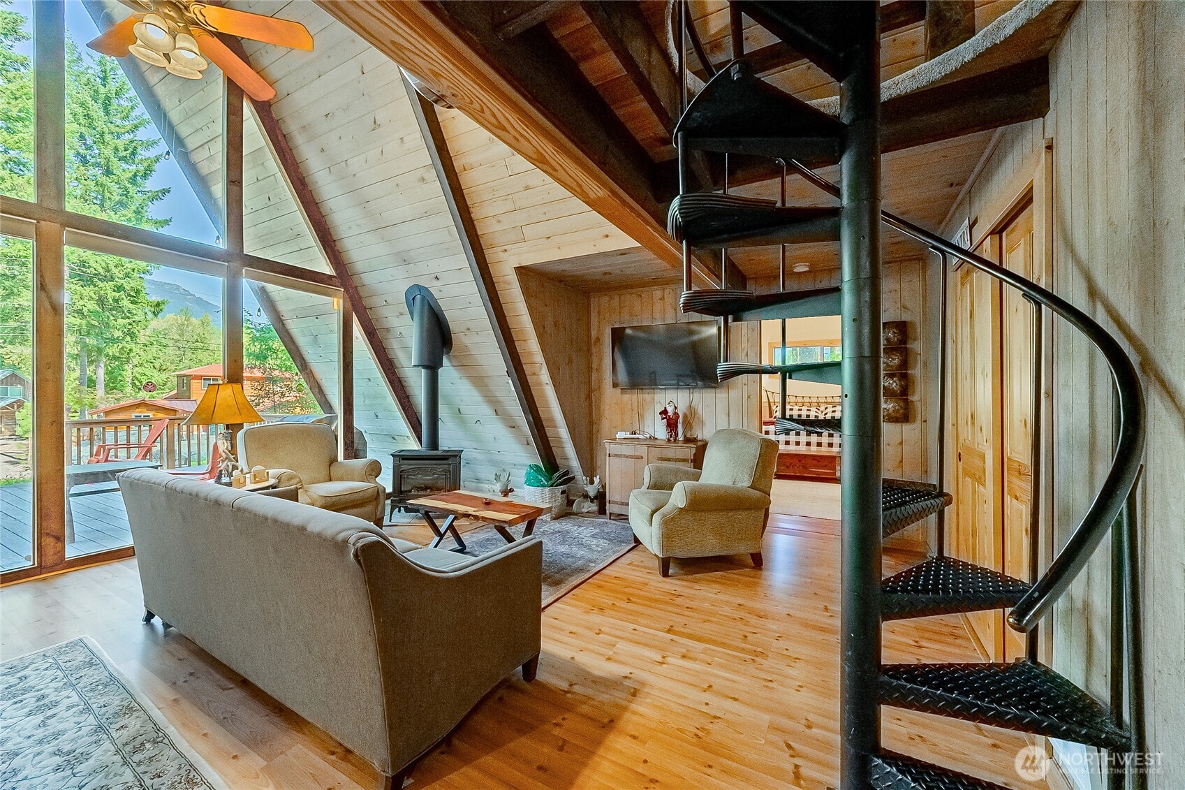 171 Timberline Drive , Packwood, WA 98361