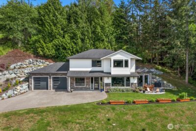 1048 Malvern Hills Drive , Camano Island, WA 98282