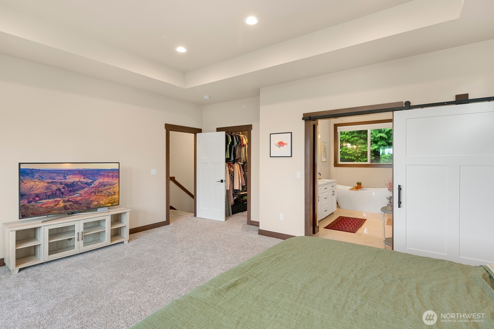 1048 Malvern Hills Drive , Camano Island, WA 98282