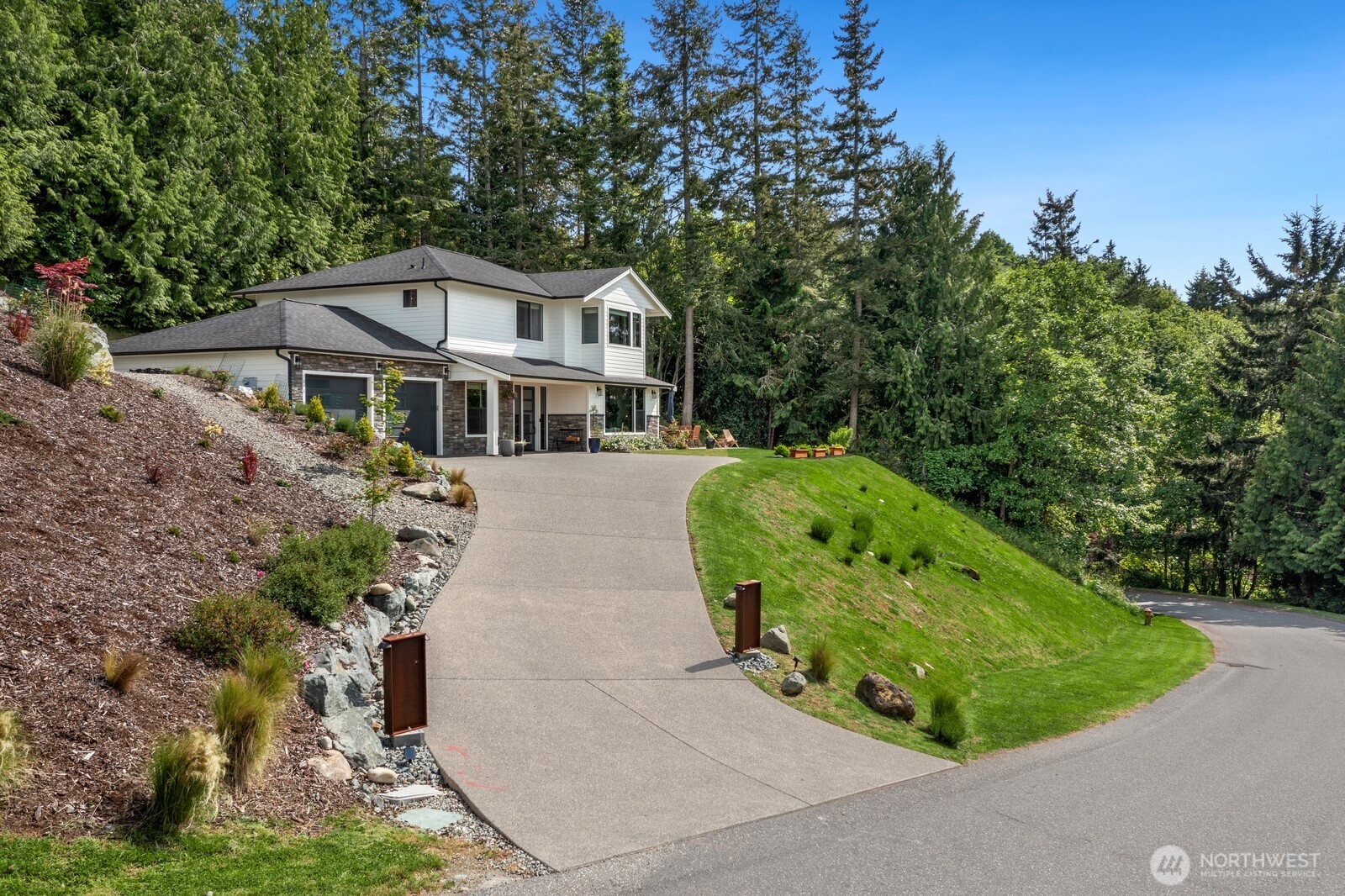 1048 Malvern Hills Drive , Camano Island, WA 98282