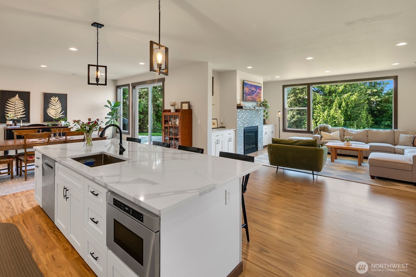 1048 Malvern Hills Drive , Camano Island, WA 98282