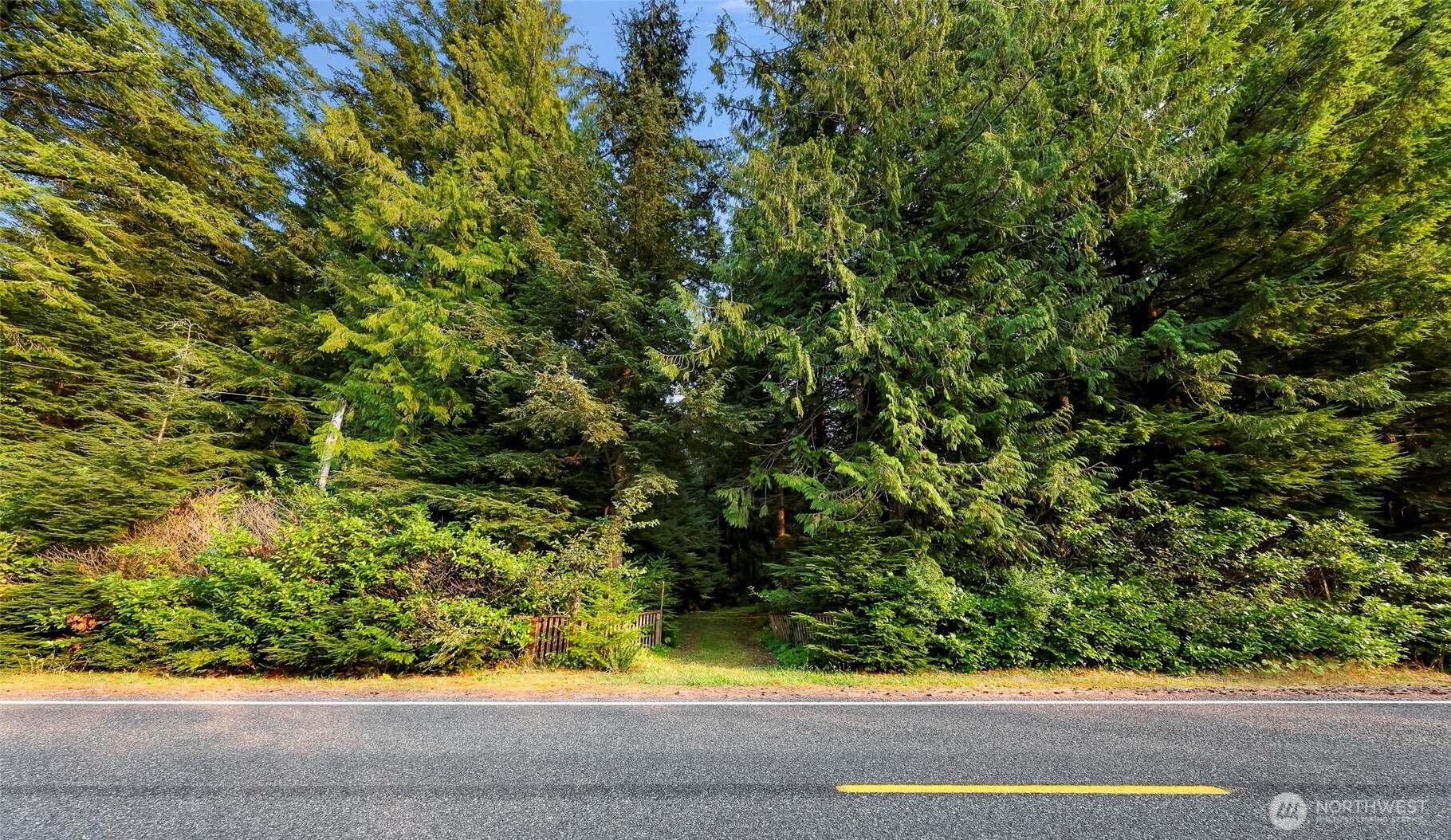 6801 South Pass Rd. , Maple Falls, WA 98266