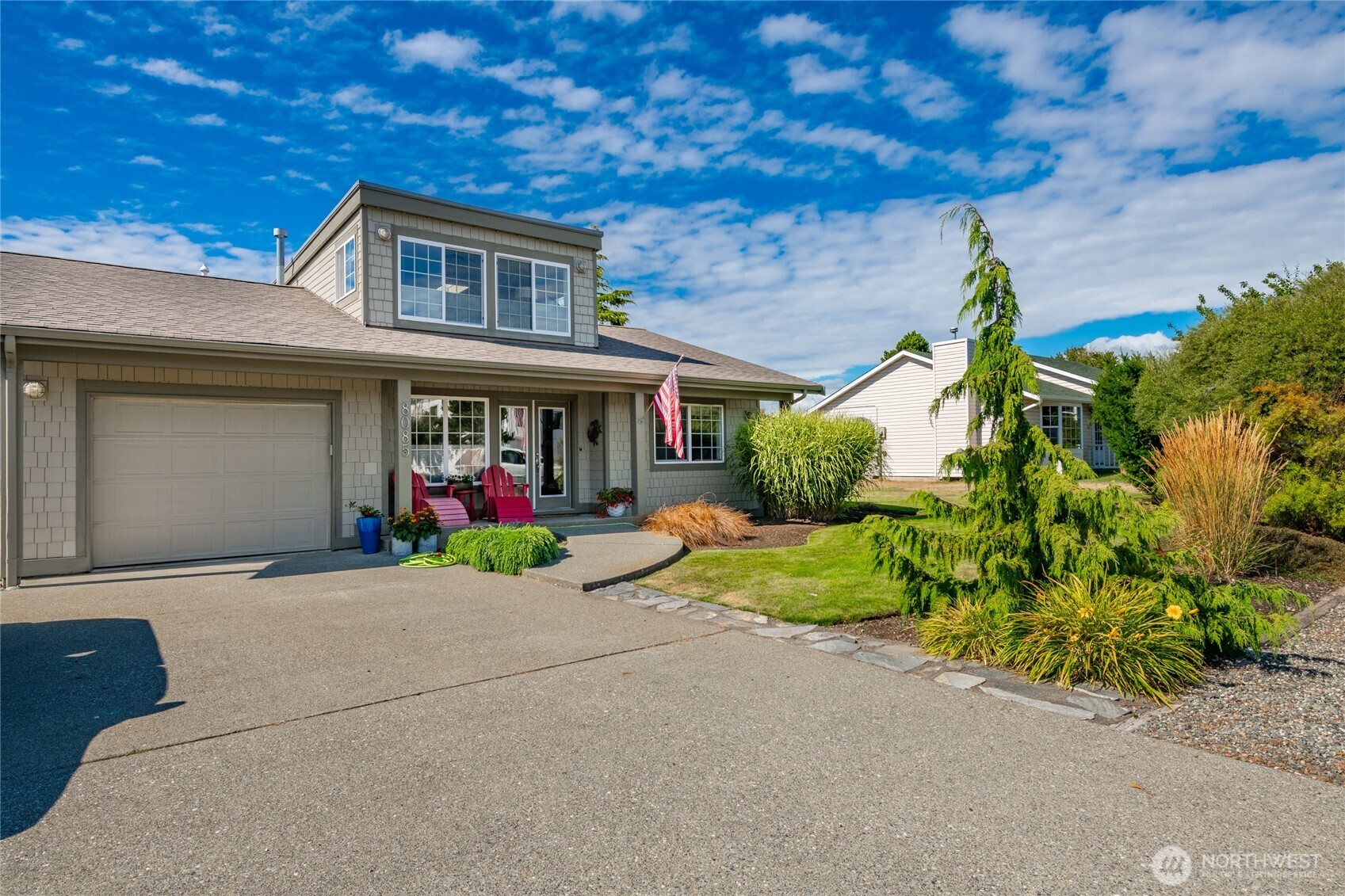 8085 Cowichan Road , Blaine, WA 98230