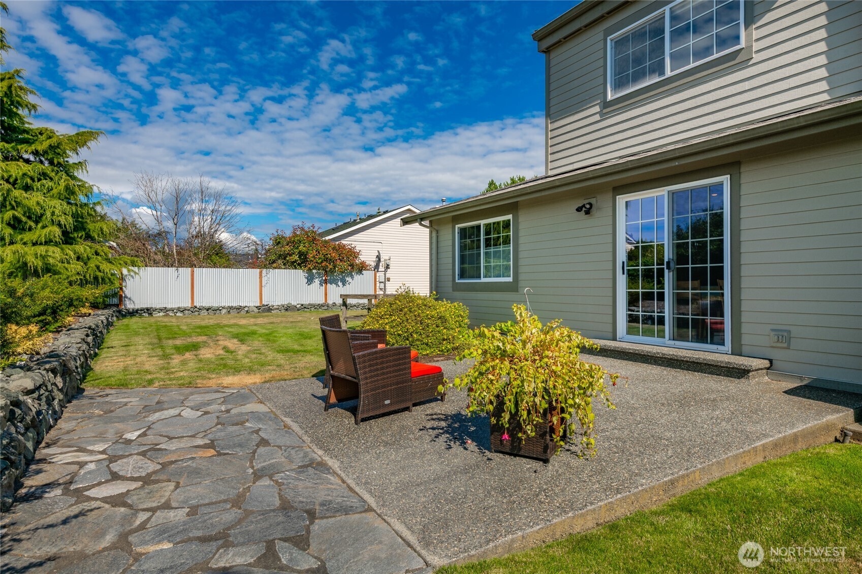 8085 Cowichan Road , Blaine, WA 98230