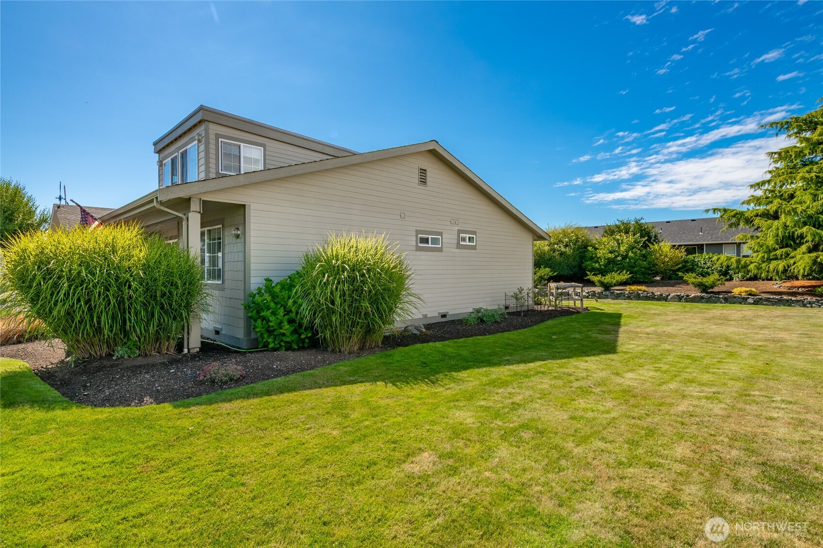 8085 Cowichan Road , Blaine, WA 98230