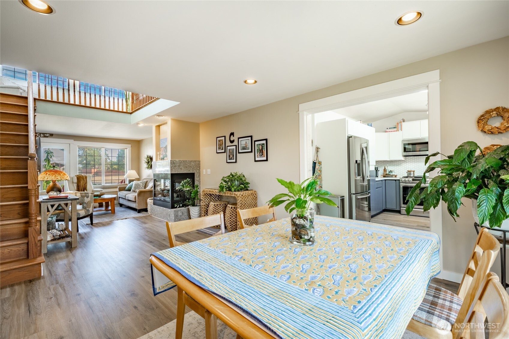 8085 Cowichan Road , Blaine, WA 98230