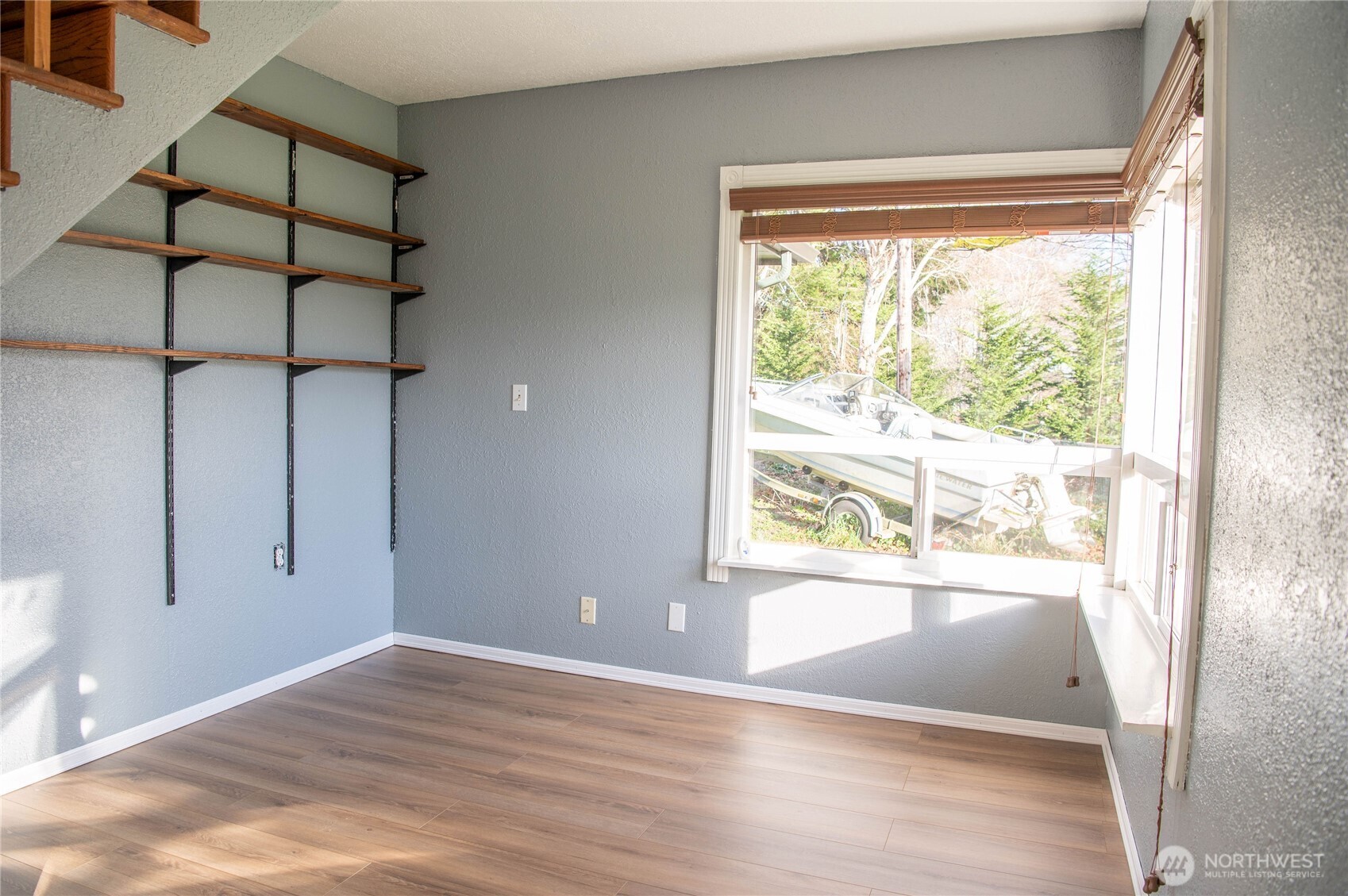 6720 Central Park Drive , Aberdeen, WA 98520