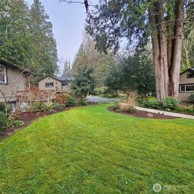 9380 Ferncliff Avenue NE, Bainbridge Island, WA 98110