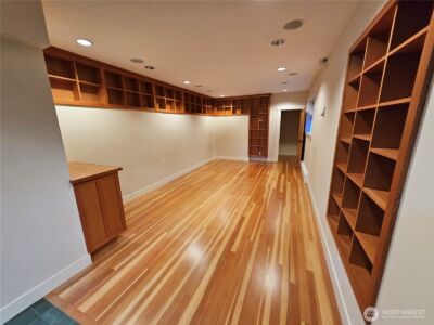 9380 Ferncliff Avenue NE, Bainbridge Island, WA 98110 - Photo 16