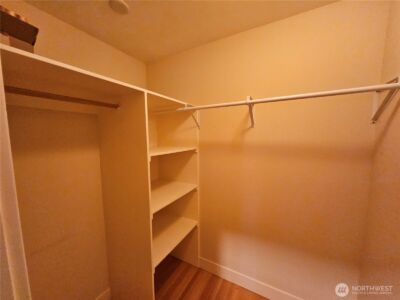 9380 Ferncliff Avenue NE, Bainbridge Island, WA 98110 - Photo 18