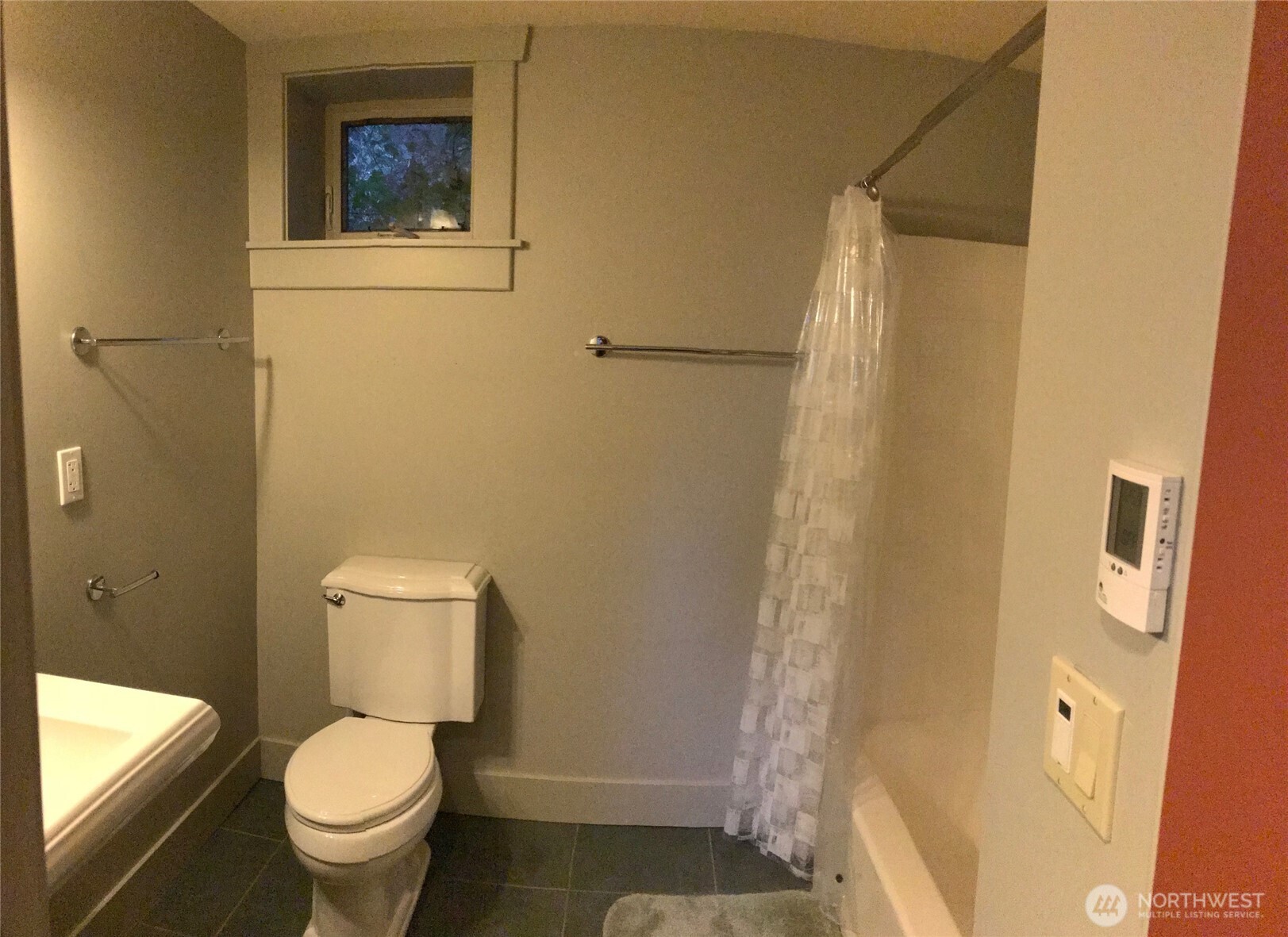 9380 Ferncliff Avenue NE, Bainbridge Island, WA 98110