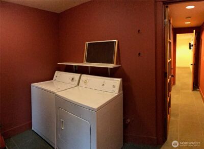 9380 Ferncliff Avenue NE, Bainbridge Island, WA 98110 - Photo 28