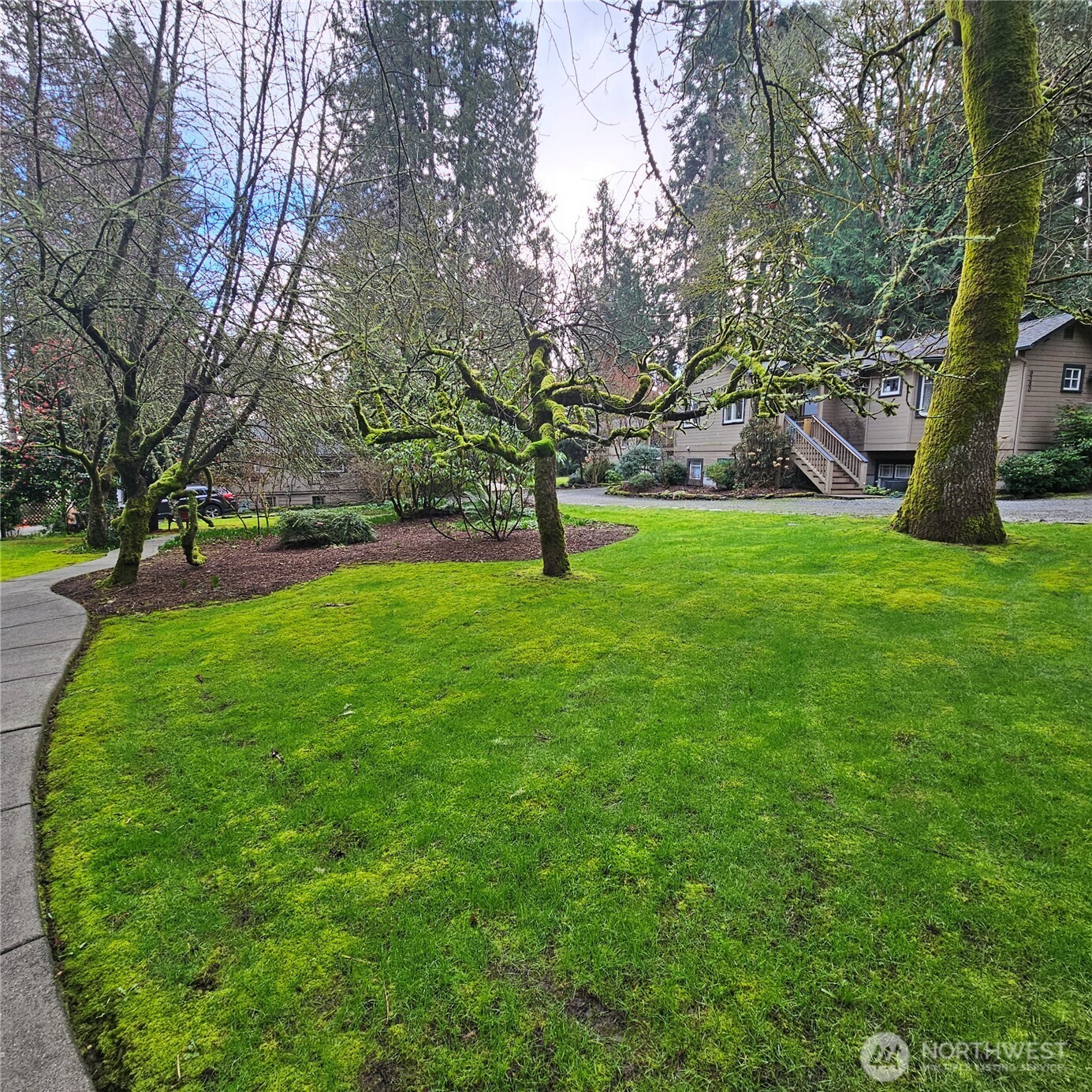 9380 Ferncliff Avenue NE, Bainbridge Island, WA 98110