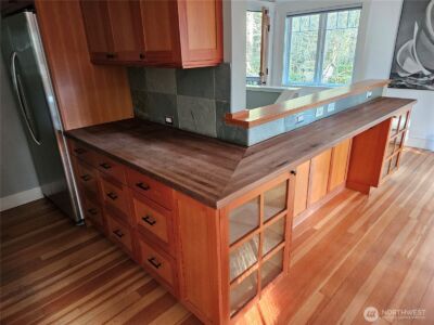 9380 Ferncliff Avenue NE, Bainbridge Island, WA 98110 - Photo 7