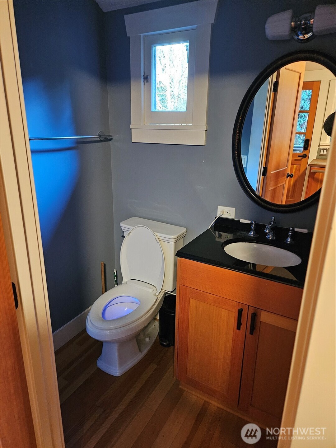 9380 Ferncliff Avenue NE, Bainbridge Island, WA 98110