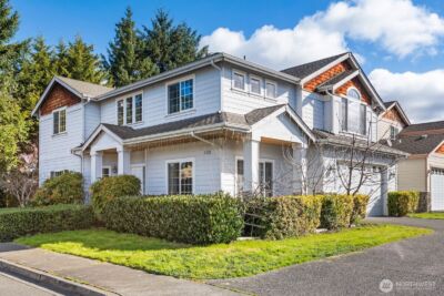 4218 NE 9th Cir , Renton, WA 98059