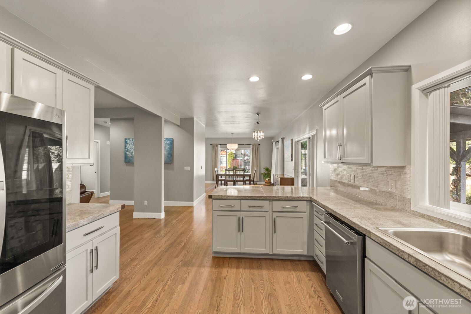 4218 NE 9th Cir , Renton, WA 98059