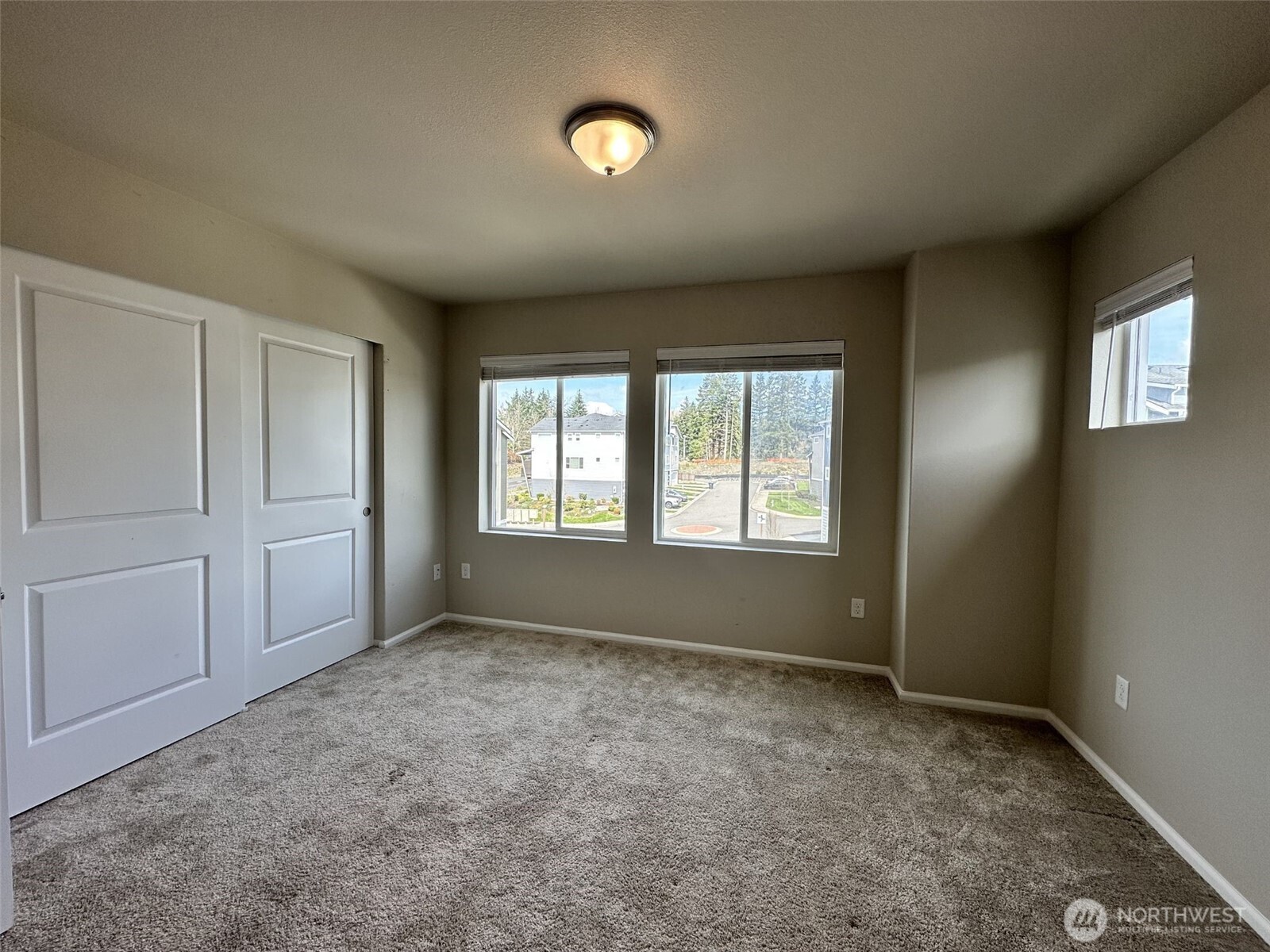 17541 110th Ave E #A, Puyallup, WA 98374