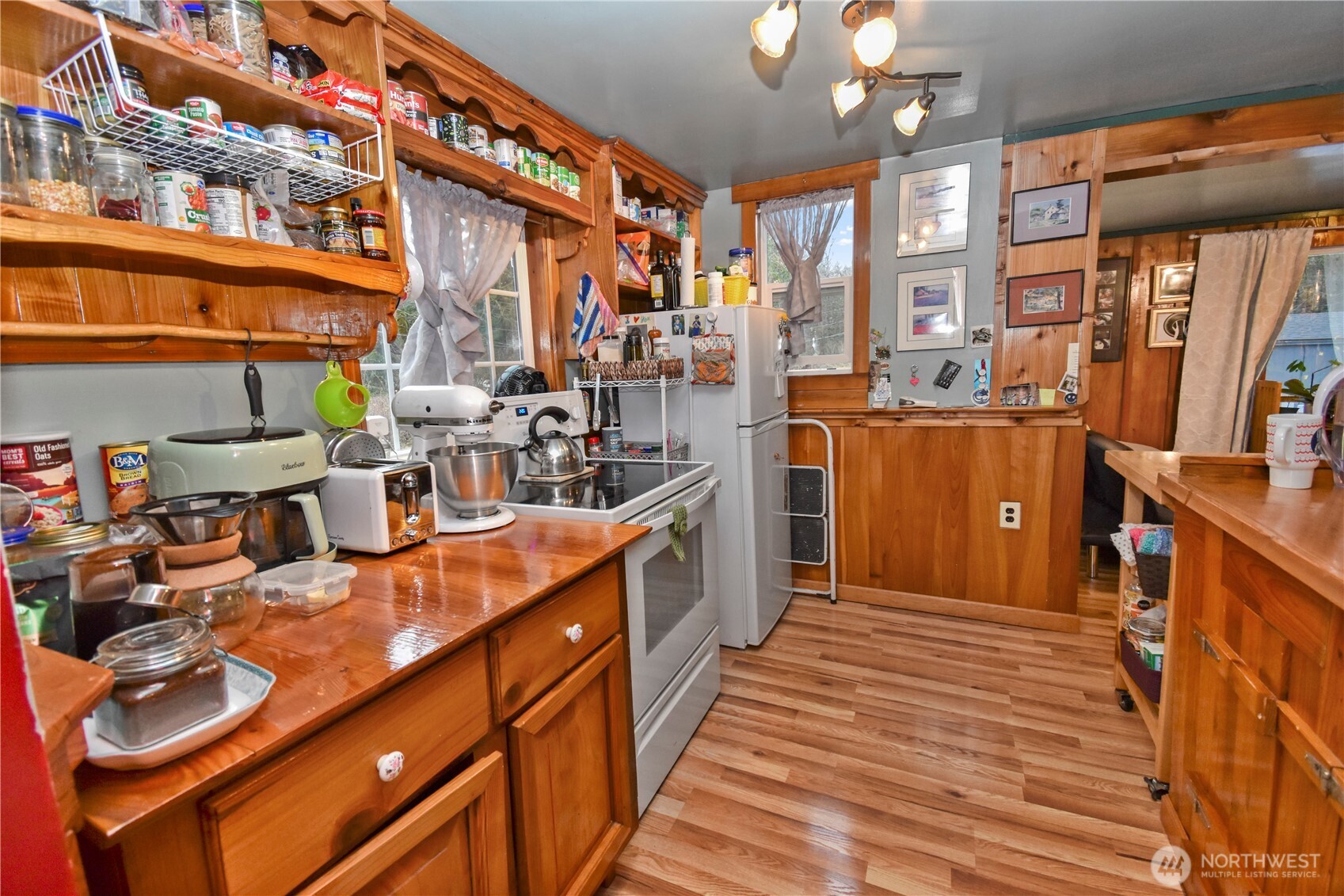 41557 Cape Horn Drive , Concrete, WA 98237