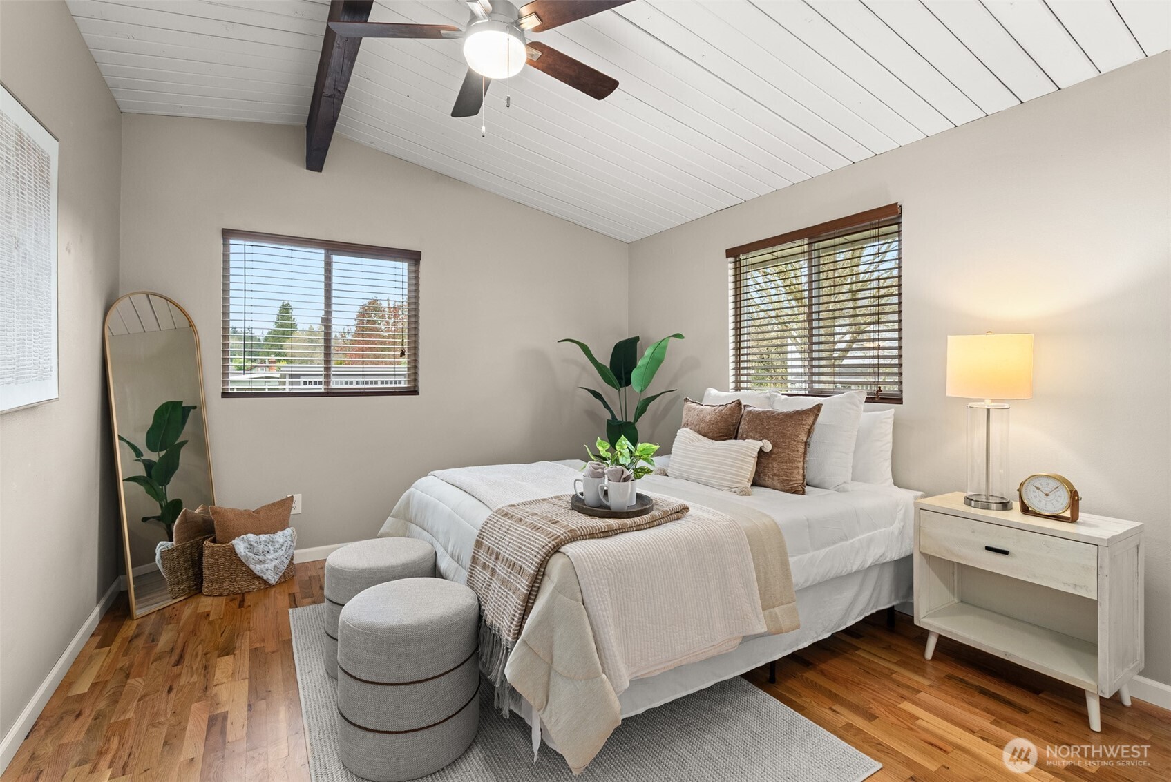 809 N 6th Avenue SW, Tumwater, WA 98512