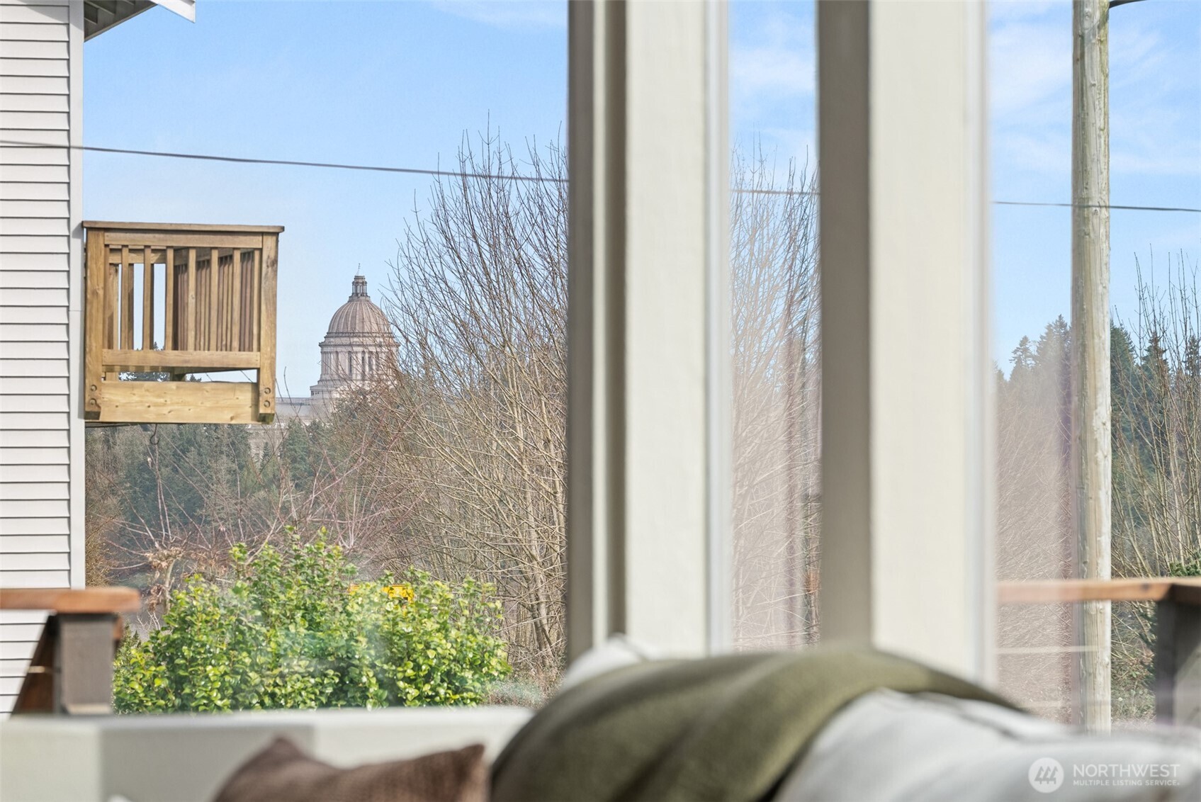 809 N 6th Avenue SW, Tumwater, WA 98512