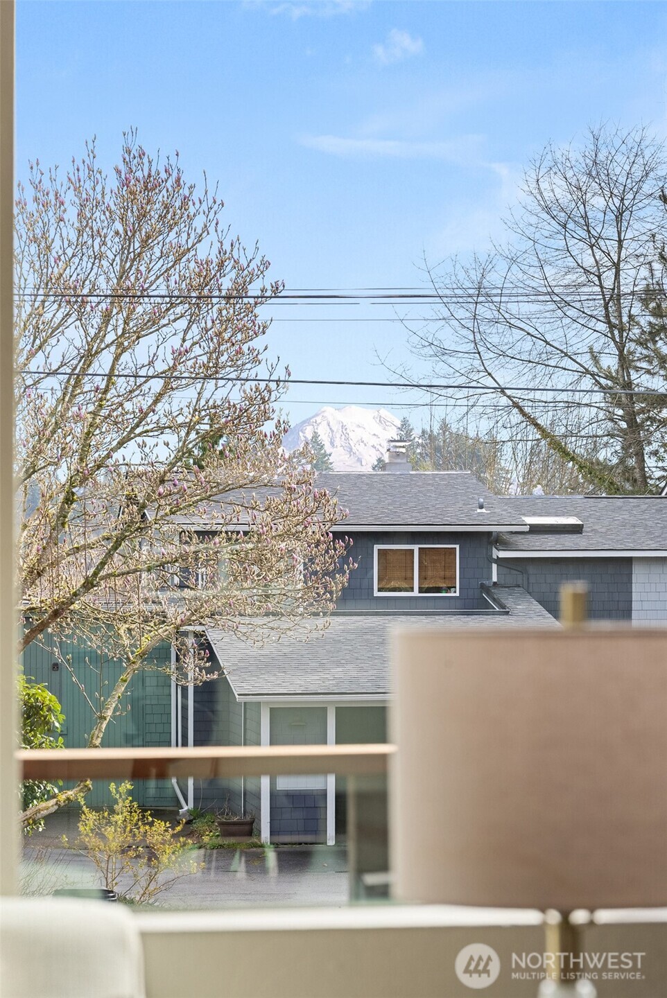 809 N 6th Avenue SW, Tumwater, WA 98512