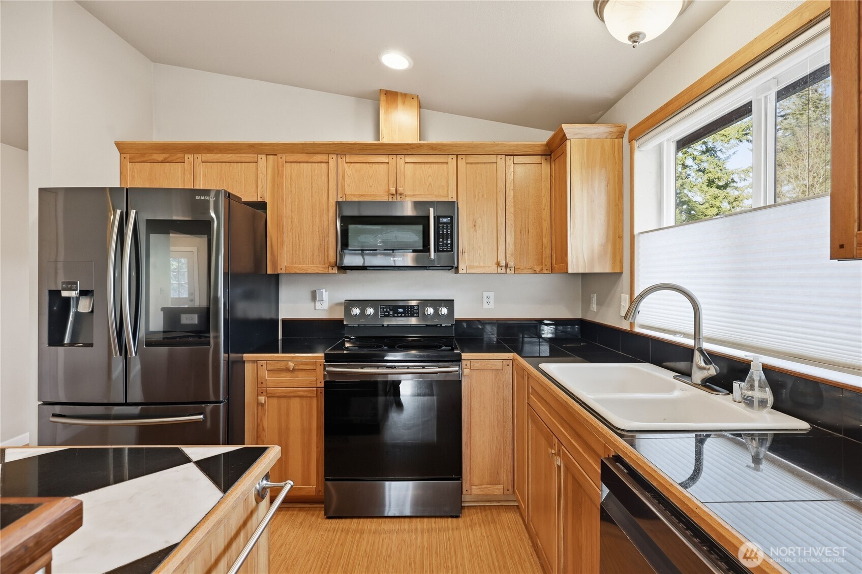 302 S Seventh Avenue , Port Hadlock, WA 98339