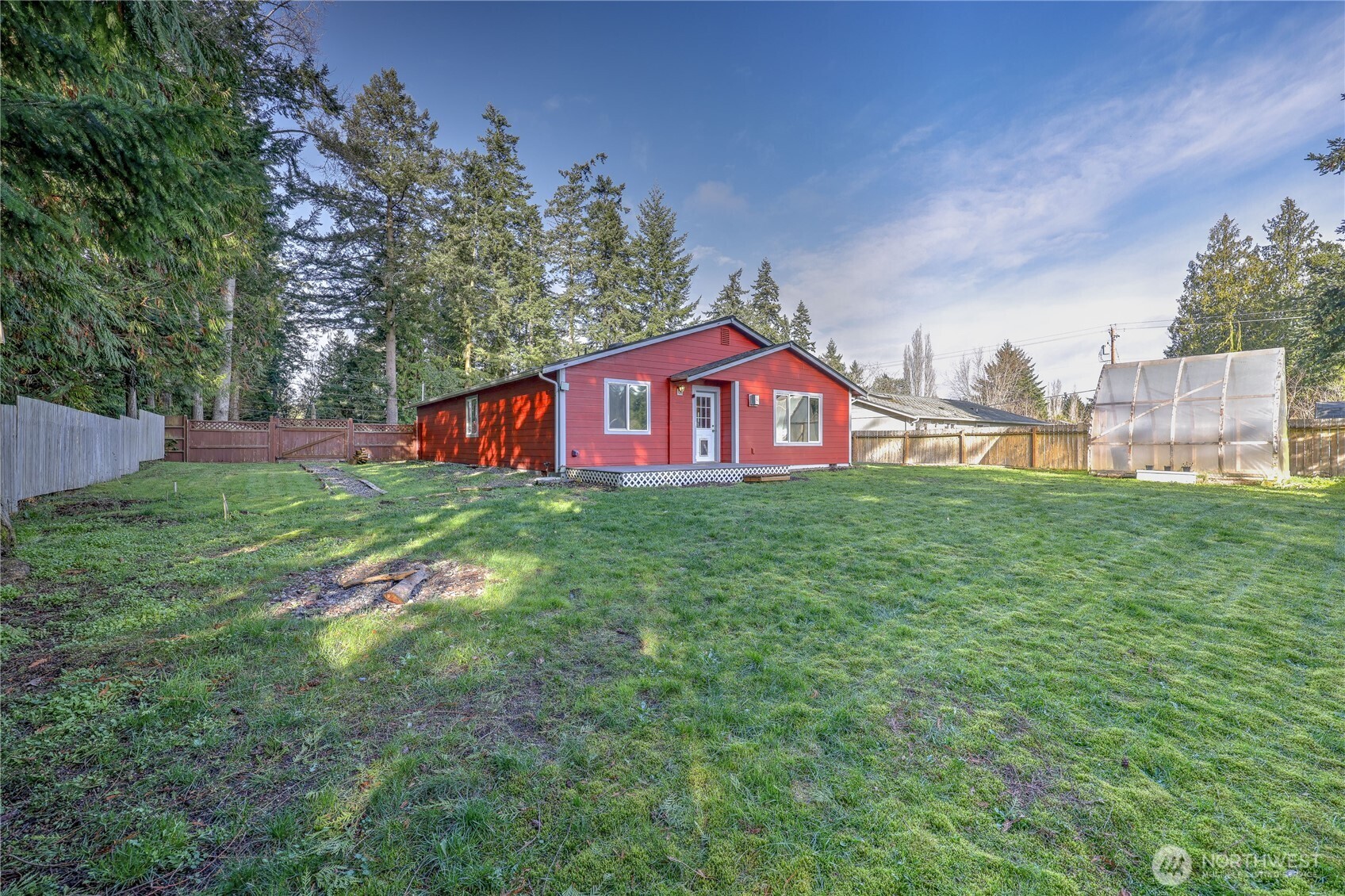 302 S Seventh Avenue , Port Hadlock, WA 98339
