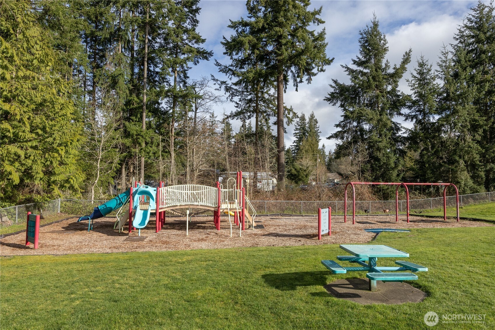 302 S Seventh Avenue , Port Hadlock, WA 98339