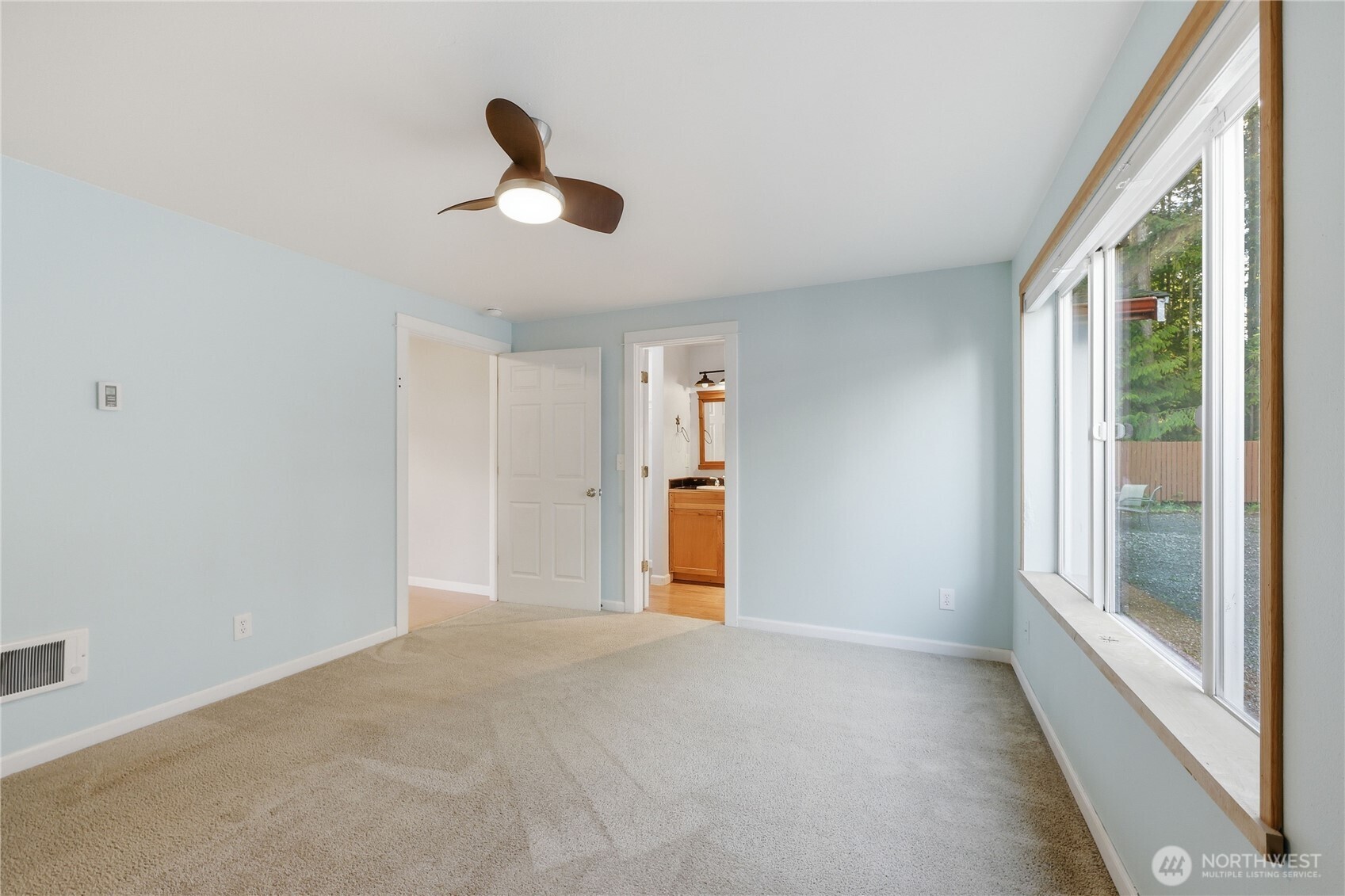 302 S Seventh Avenue , Port Hadlock, WA 98339