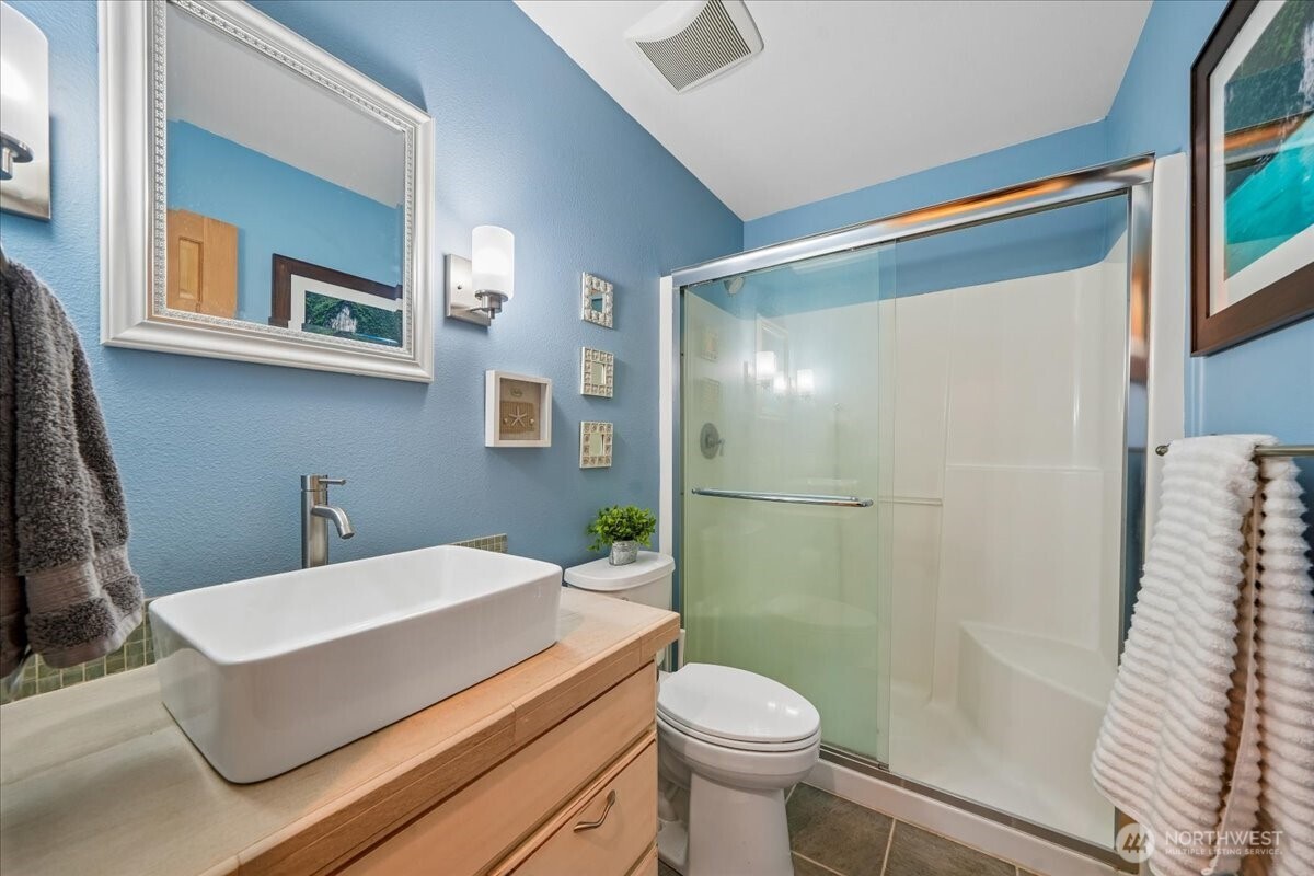 10315 Riviera Drive , Anderson Island, WA 98303