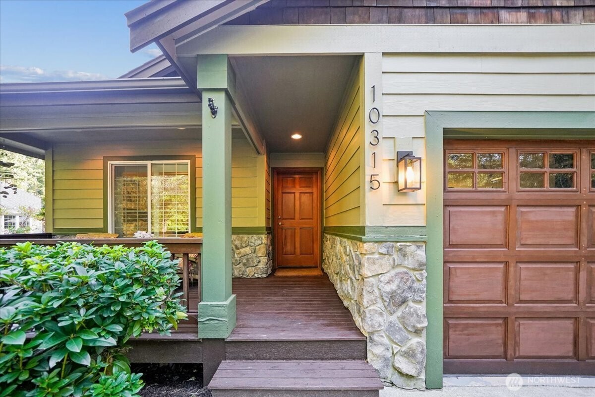 10315 Riviera Drive , Anderson Island, WA 98303