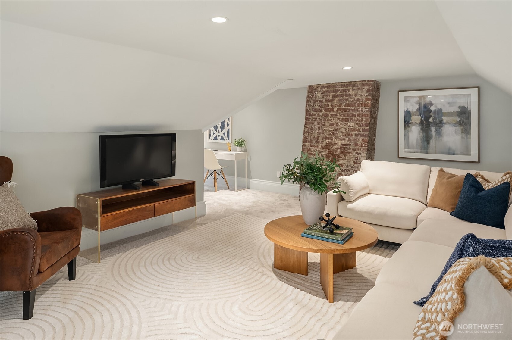 4004 Washington Avenue W, Seattle, WA 98199