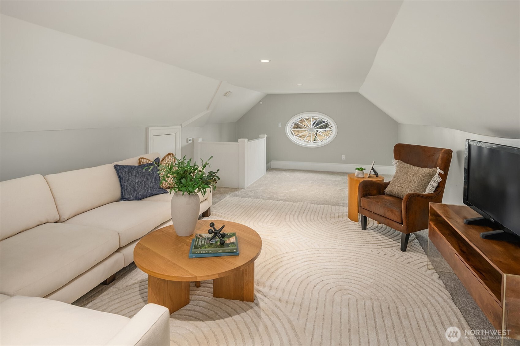 4004 Washington Avenue W, Seattle, WA 98199