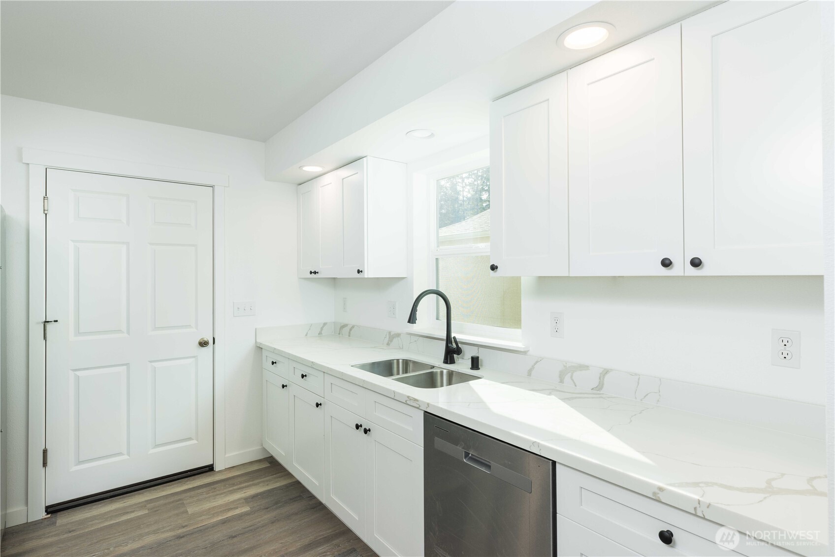 371 E Sullivan Street , Allyn, WA 98524